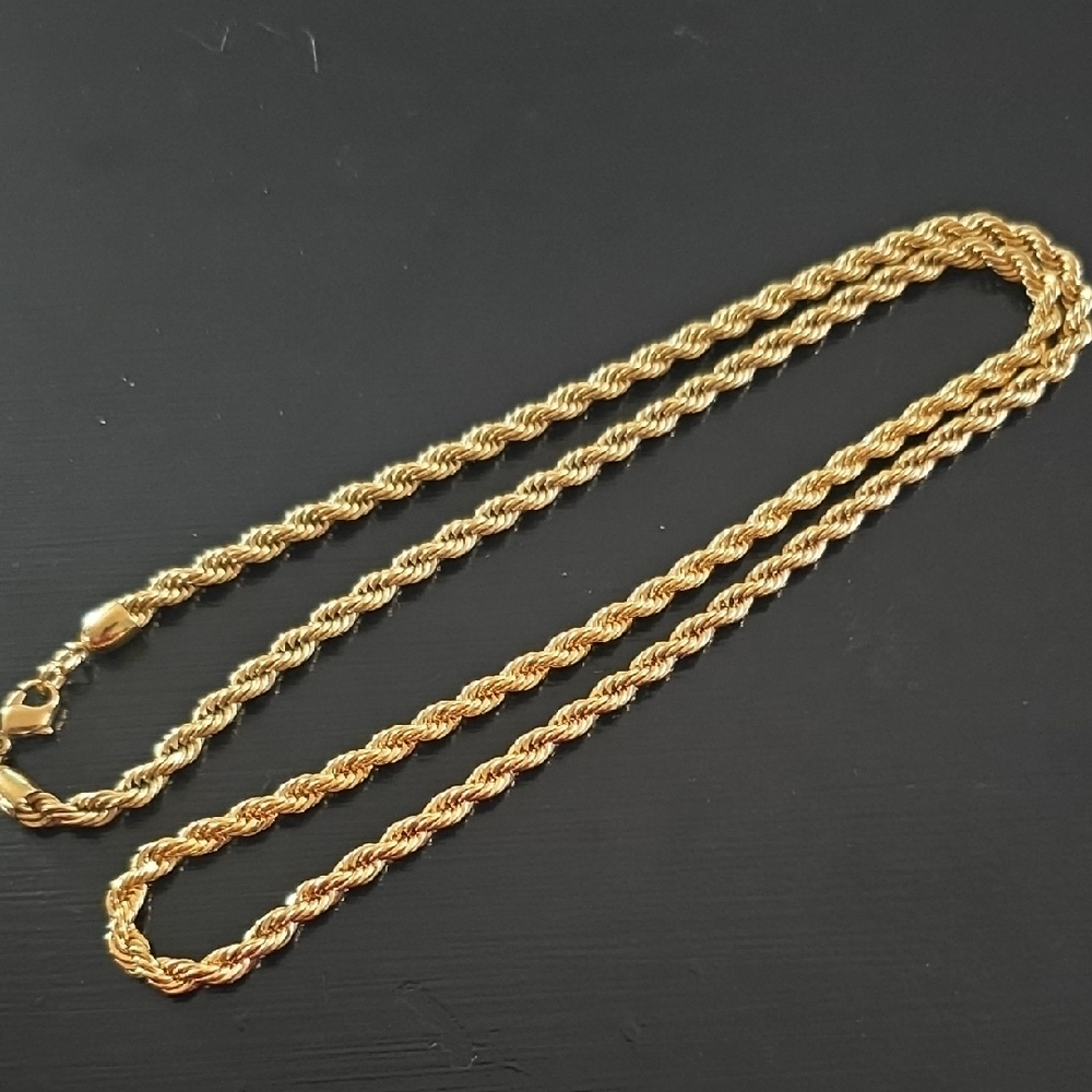 Elegant 28" Gold Tone Rope Chain Necklace